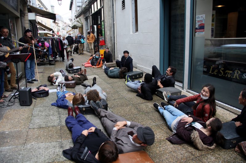 Irruption de Kamchàtka pendant le marché à Saint Gaudens (octobre 2021)