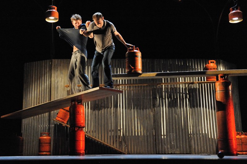 Extrêmités - Cirque Inextrémiste