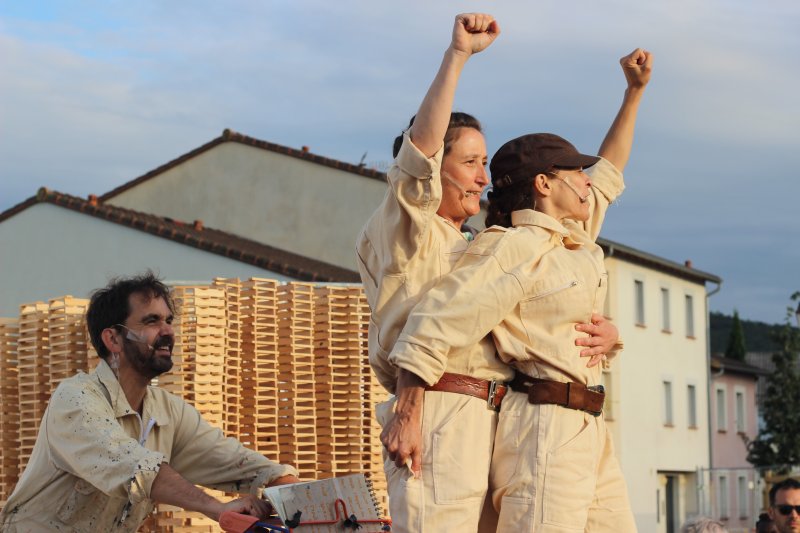 Les Chiennes Nationales « Ce que la vie signifie pour moi » à Martres Tolosane / juillet 2023