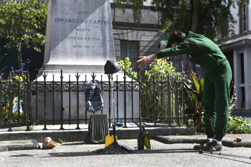 Jean, solo pour un monument aux morts